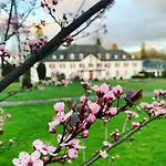 Schloss Auel Boutique & Design Golf 4* Lohmar