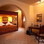 Schloss Auel Boutique & Design Golf Отель Ломар