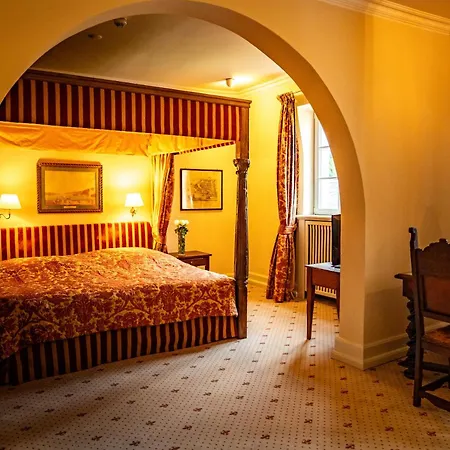 Schloss Auel Boutique & Design Golf 酒店