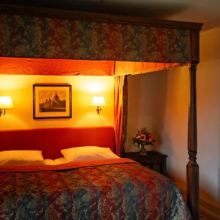 Schloss Auel Boutique & Design Golf 酒店