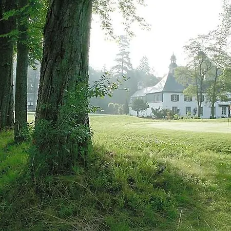 Schloss Auel Boutique & Design Golf 로마어