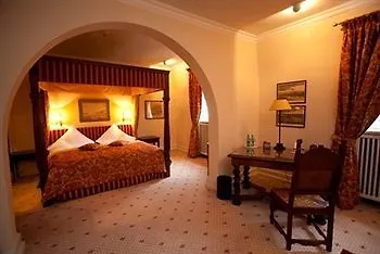 Schloss Auel Boutique & Design Golf Hotel Lohmar