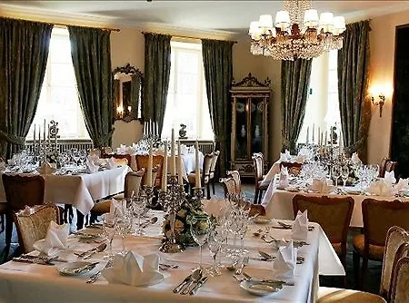 Schloss Auel Boutique & Design Golf 酒店